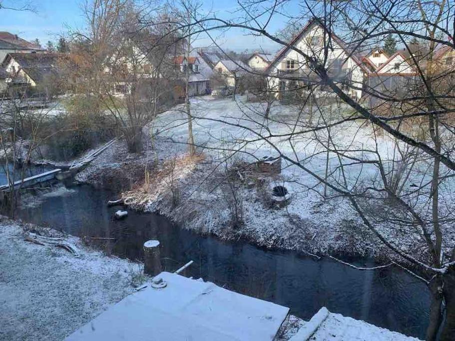 Apartment Amidst Nature-Riverdale, North Of Munich Fahrenzhausen エクステリア 写真